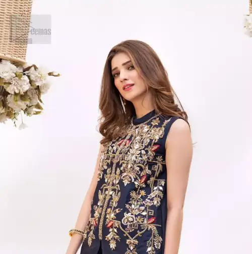 This outfit is timeless beauty. Boost your confidence and style in this glamorous attire accentuated with finest zardozi and thread