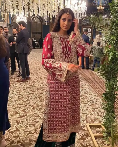 The new season is all about making a statement. An sensational affair so timeless and magnificent, beautifully crafted in hues