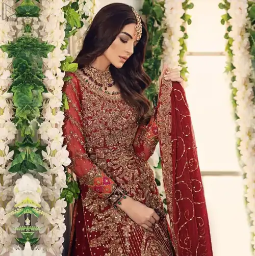 Bridal Wear Maroon Shirt n Dupatta – Chatta Patti Gharara. Framed in a Beautiful Shirt and Dupatta both in the