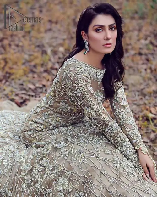 Fawn tunes for the reception? Hell Yes So just glow like a diamond with the Fawn Back Train Maxi, a