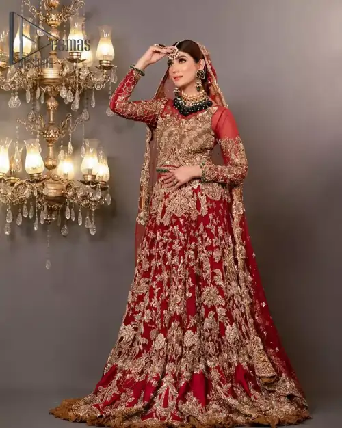 Take your style up a few notches with this bold yet elegant piece on your Big day. This red full
