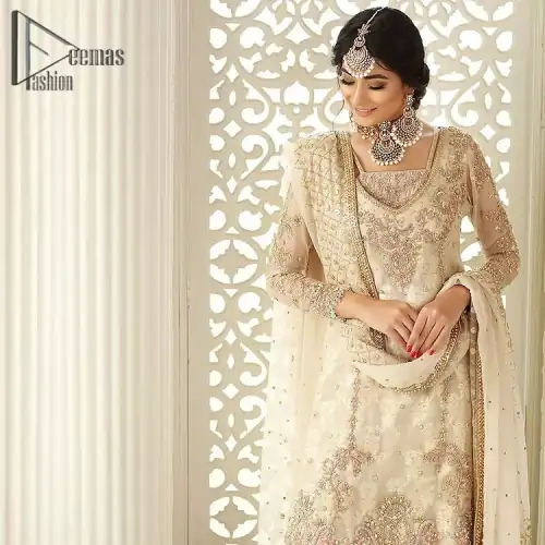 Pure bliss is seeing a bride smiling ear to ear through her whole wedding. Just go with a retro vibe