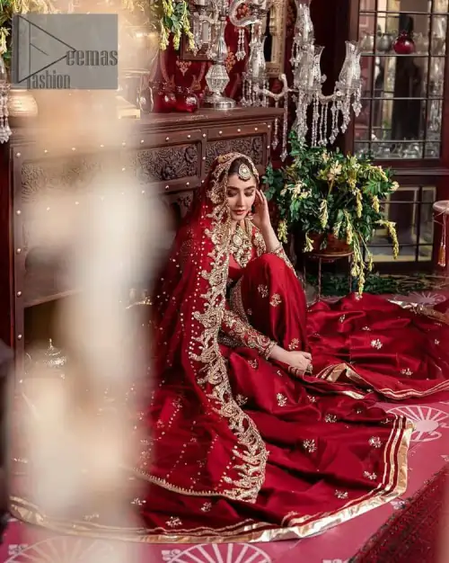 Bride love is in the air! DeemasFashion presents a red shirt rendered with golden embroidery and is enhanced with the