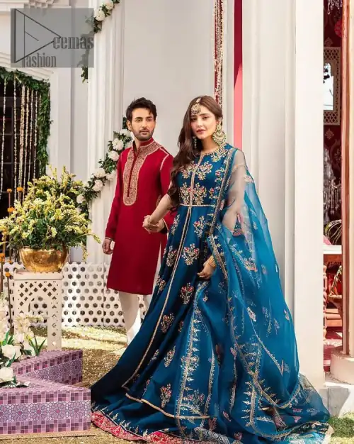 Blue defines your beauty and glows your face at any event.  Starting this article with teal blue front open pishwas