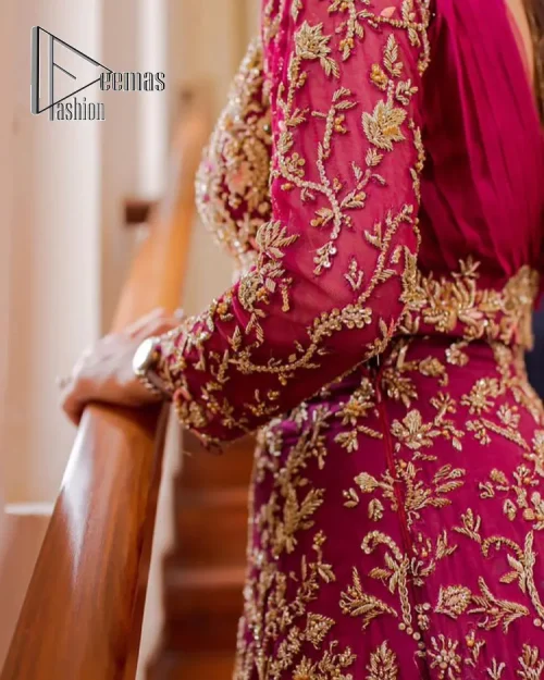 Stripes are the new pinky vibes. Introducing the Pakistani walima dress in the shade of shocking pink. This easy-breezy, romantic