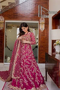 Stripes are the new pinky vibes. Introducing the Pakistani walima dress in the shade of shocking pink. This easy-breezy, romantic silhouette, is laboriously frosted with meticulously detailed golden embroidery which includes tilla, dabka, kora and Kundan. The handsome illusion neckline gives an extra soothing view to this Pakistani walima dress when comes with three-quarter sleeves. The heavily hand-rendered maxi is paired up with a dupatta in the same colour which is again embellished with four-sided borders and sequins sprayed all over to make your day super fresh.