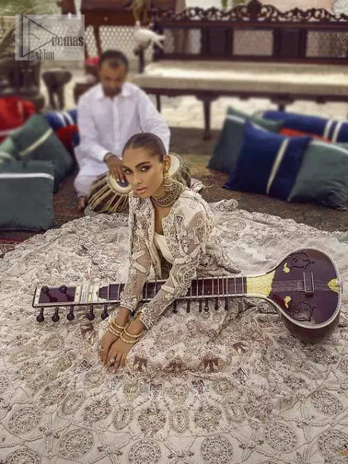 This vibrant canvas is all your brides need to cheer in at your special Nikah moments. A beige white blouse