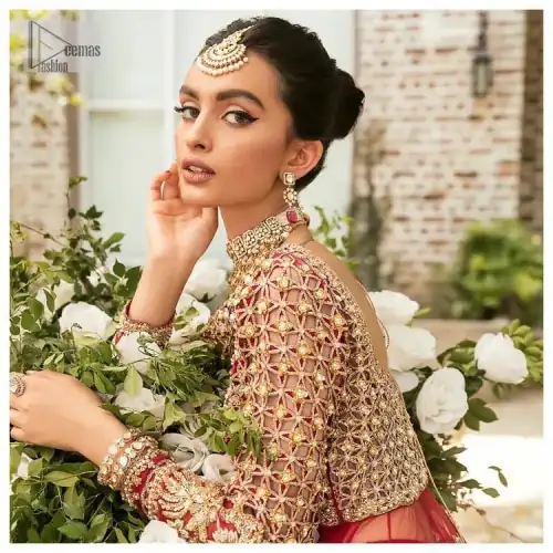 Vibrant outfit to make your reception day more shiny and bright. DeemasFashion presents this maxi in deep red colour, featuring