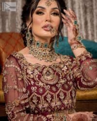 Maroon Fluffy Lehenga Blouse – Ivory Dupatta - Image 4