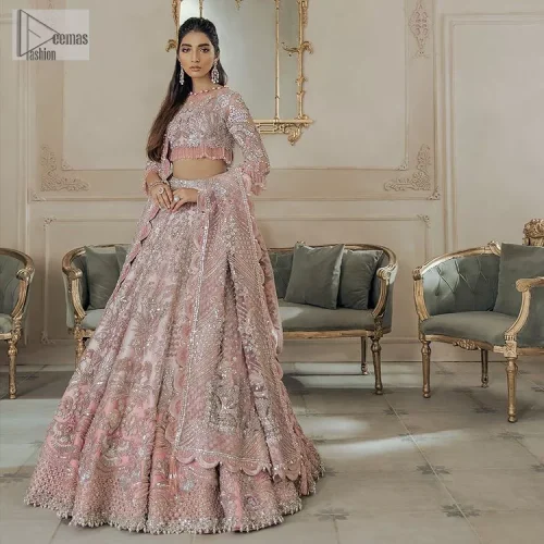 A tea rose in full bloom is truly but a pretty sight, something worth wearing on your Walima. DeemasFashion presents