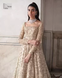 Off White Maxi – Back Train Lehenga n Dupatta - Image 4
