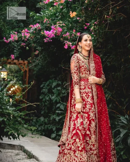 Classic deep red canvas with a bold twist of the pattern! Bridal choli in the deep red shade is a