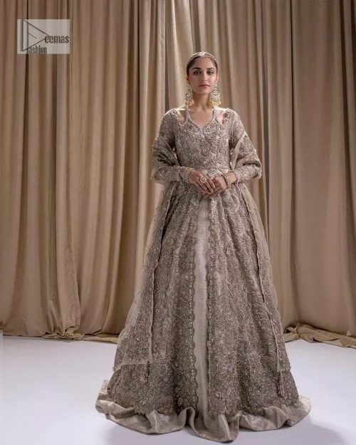 Make a statement with a light fawn article on your nikah day! DeemasFashion presents the light fawn heavy maxi which