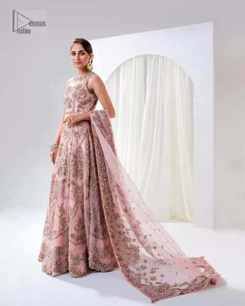 Matching embellishments are here to stay. The attractive tea pink nikah article is a stunning attire adorned with tilla, dabka,