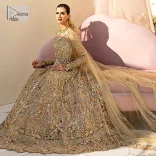 Make a statement wherever you go with a great selection of fawn colours just for you! A beautiful fawn scalloped